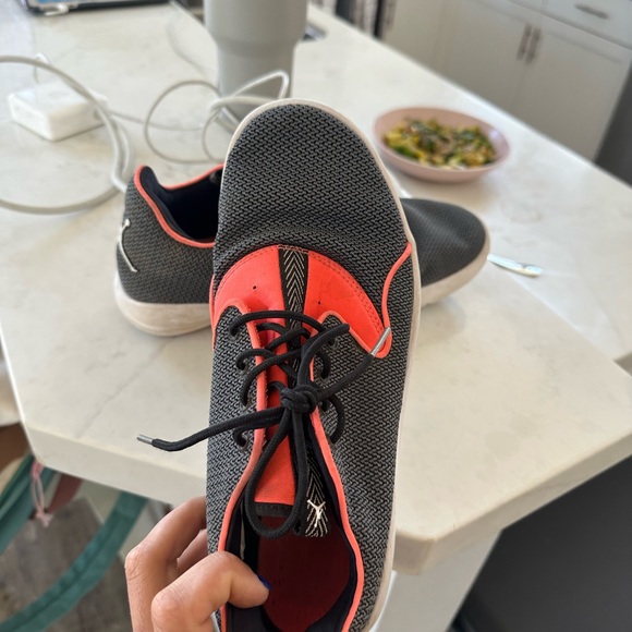 Air Jordan Eclipse - Picture 2 of 4